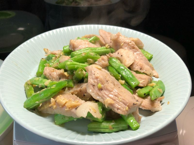 蒜炒松阪豬