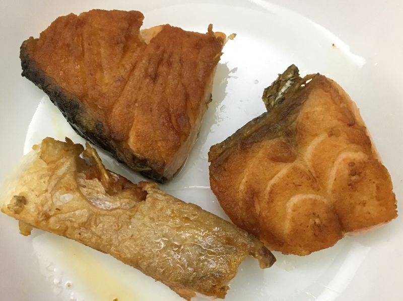 乾煎鮭魚