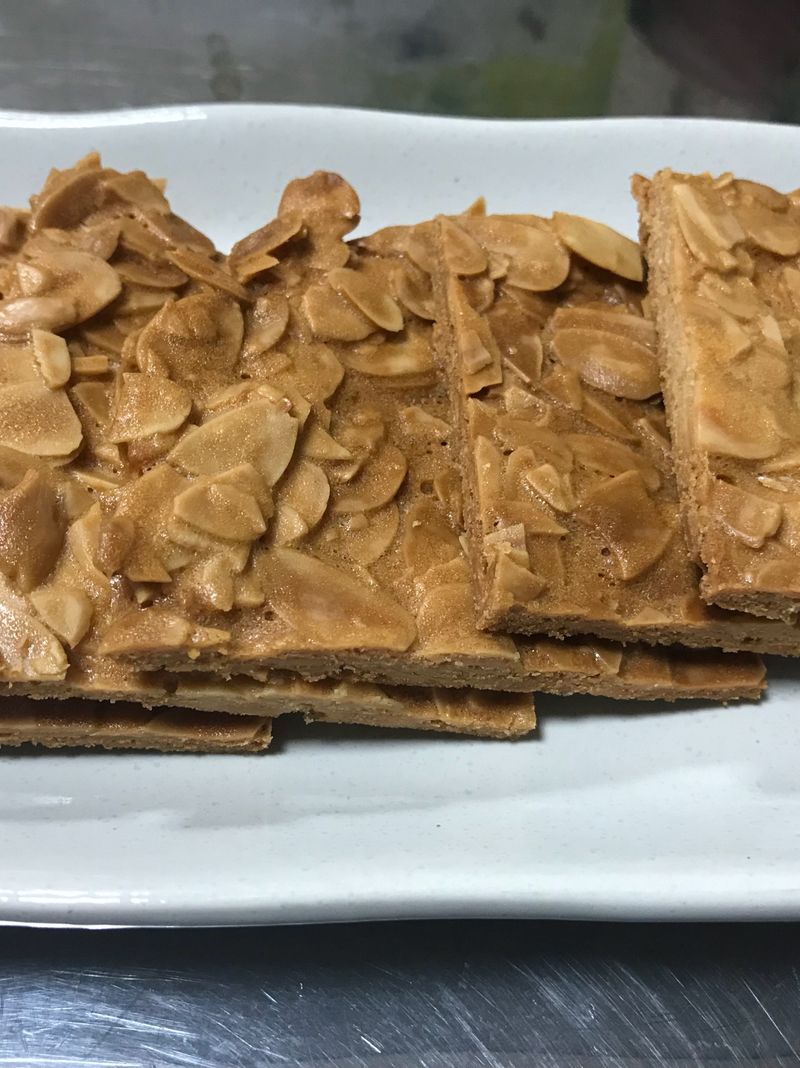 杏仁瓦片
