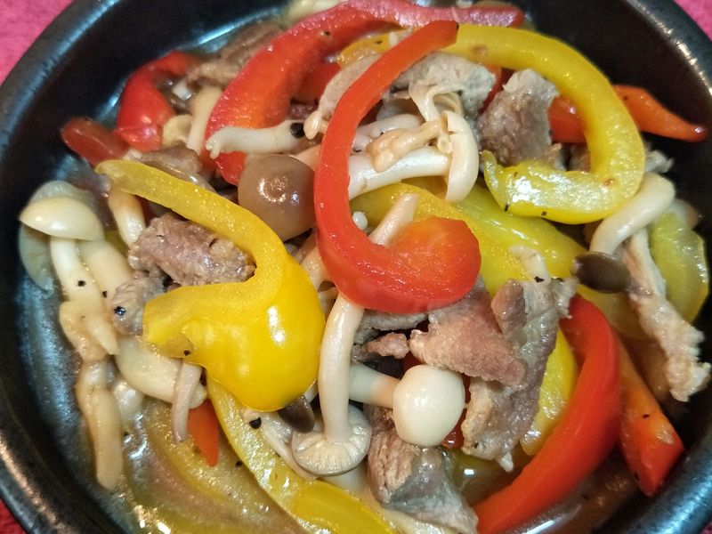 椒菇炒肉