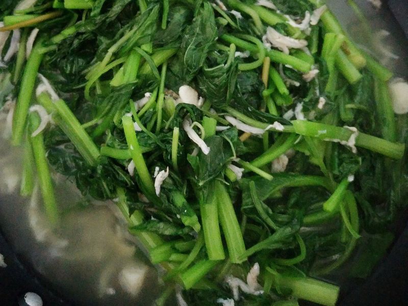 吻仔魚炒覓菜