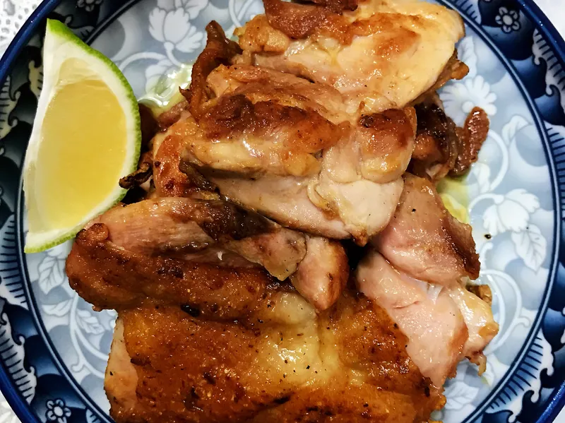 香煎檸檬雞腿排