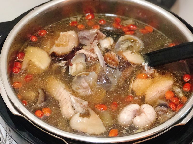 魚皮雞湯