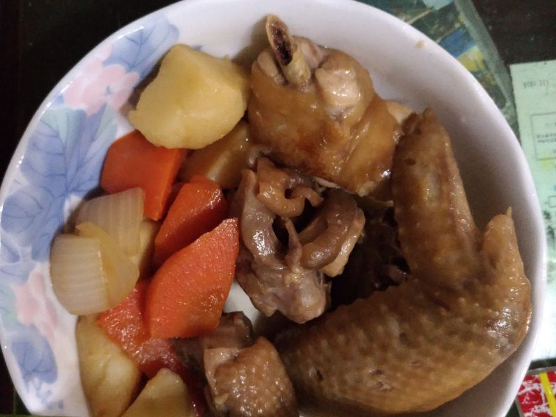 醬馬鈴薯雞肉煮