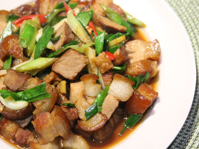 蒜苗炒滷肉