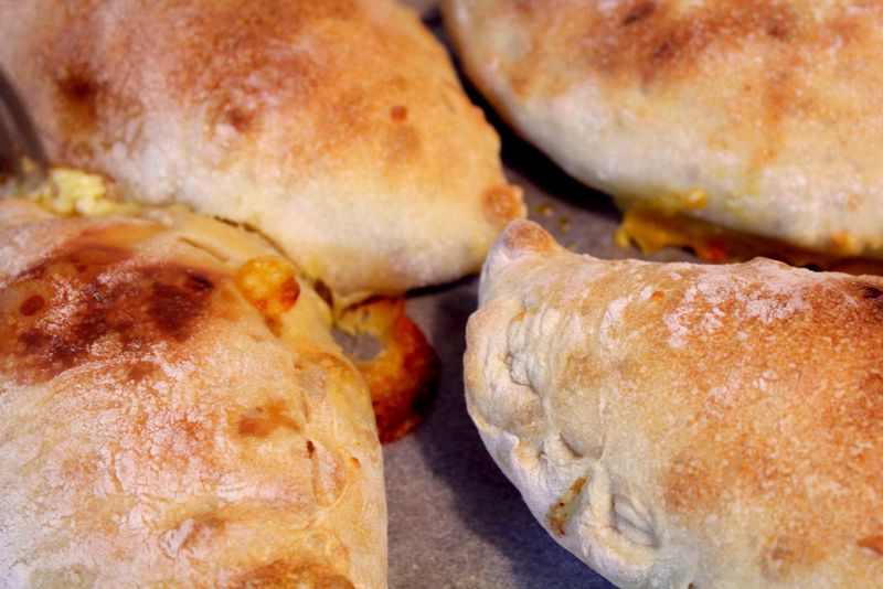calzone(義大利比薩餃)咖哩口味