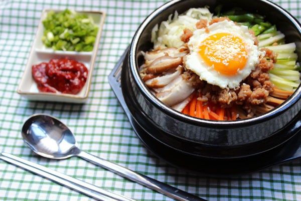 黄金粗粮石锅拌饭