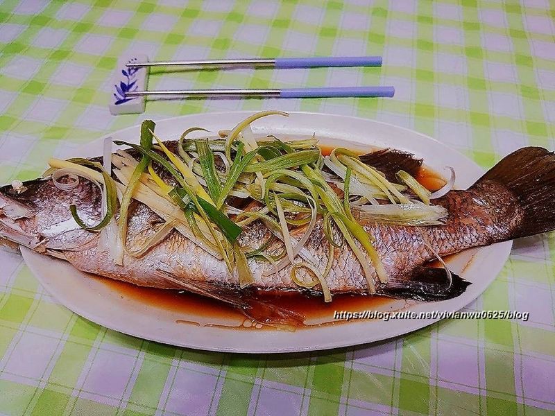 家常菜~清蒸鱸魚