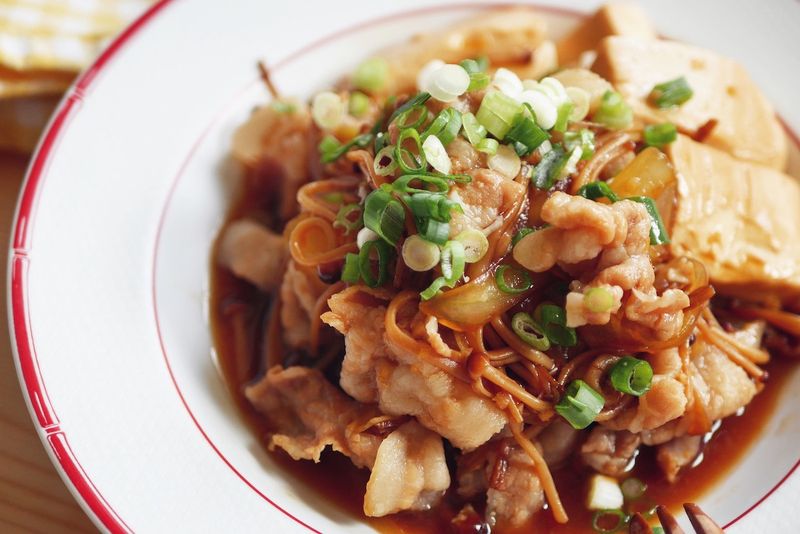 日式肉豆腐,很家常的和風煮物 (無油)