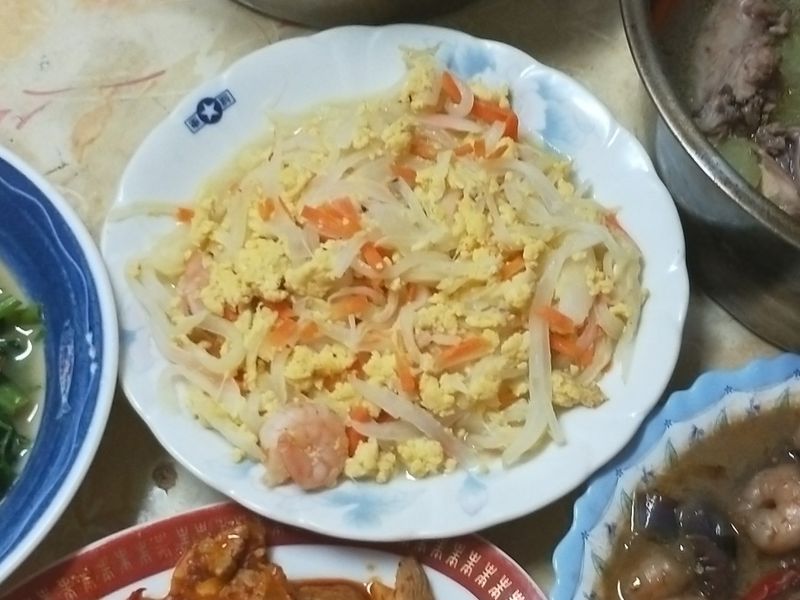 洋蔥蘿蔔炒蛋