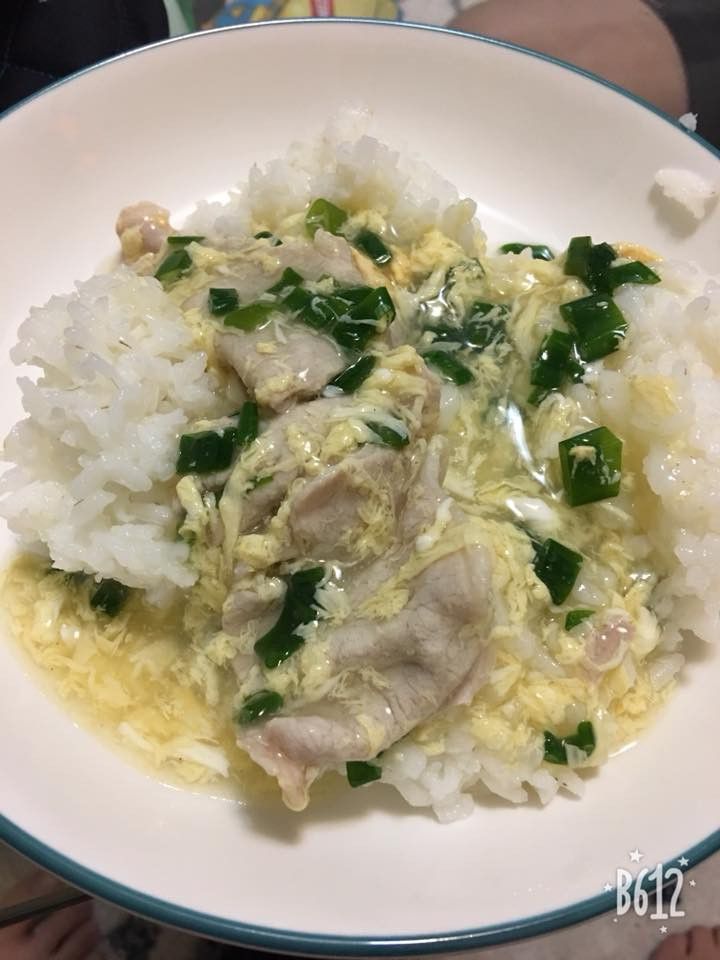 【食譜】滑蛋豬肉燴飯(無添加油)