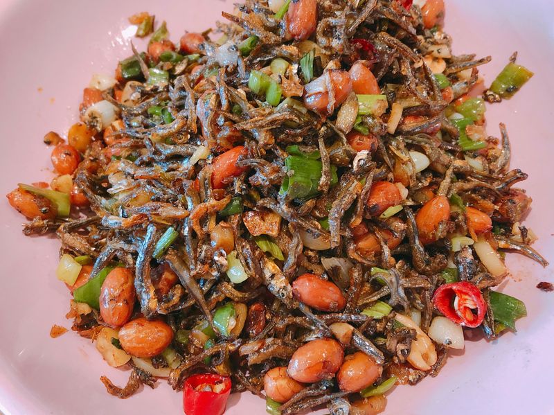 爆香蔥花小魚乾