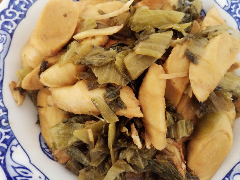 酸菜炒麵輪
