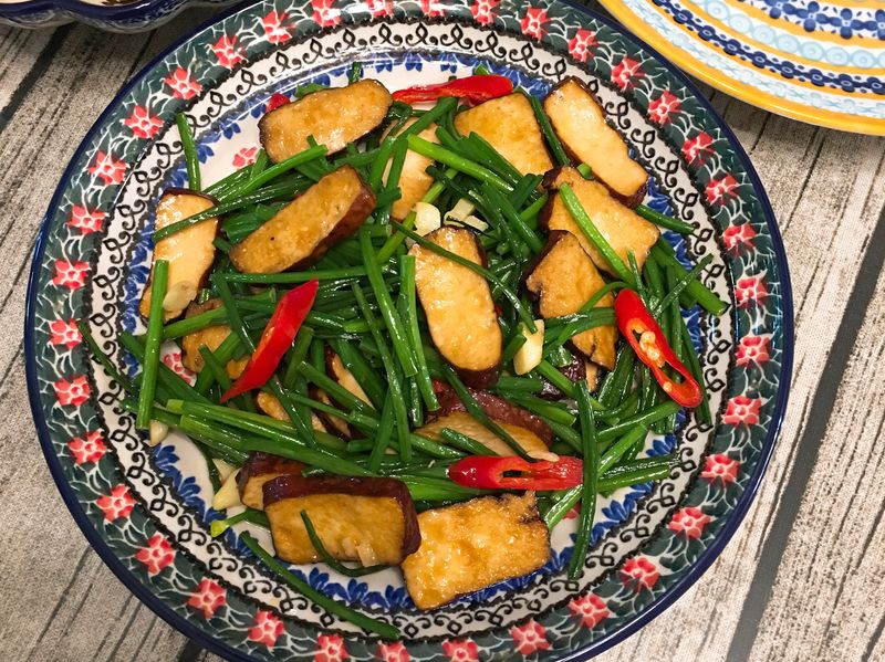 韭菜花炒豆干