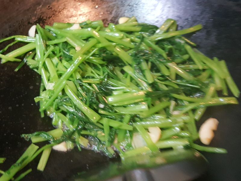 清炒空心菜