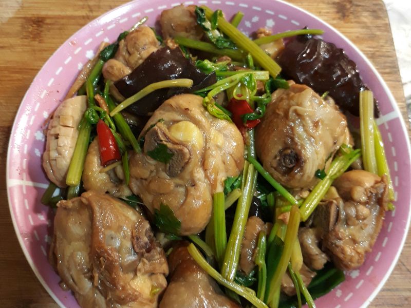 辣炒雞腿肉