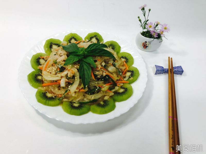 洋蔥拌鮪魚