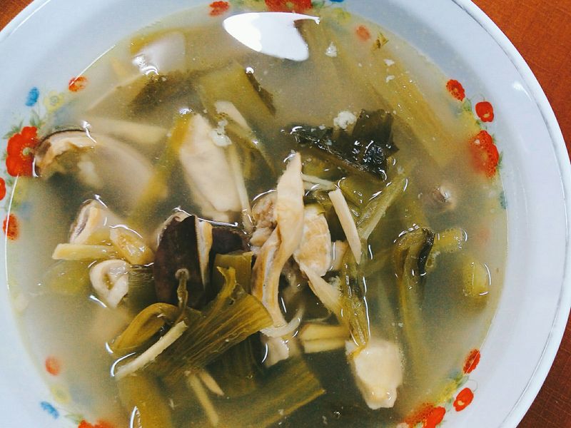 酸菜豬肚湯
