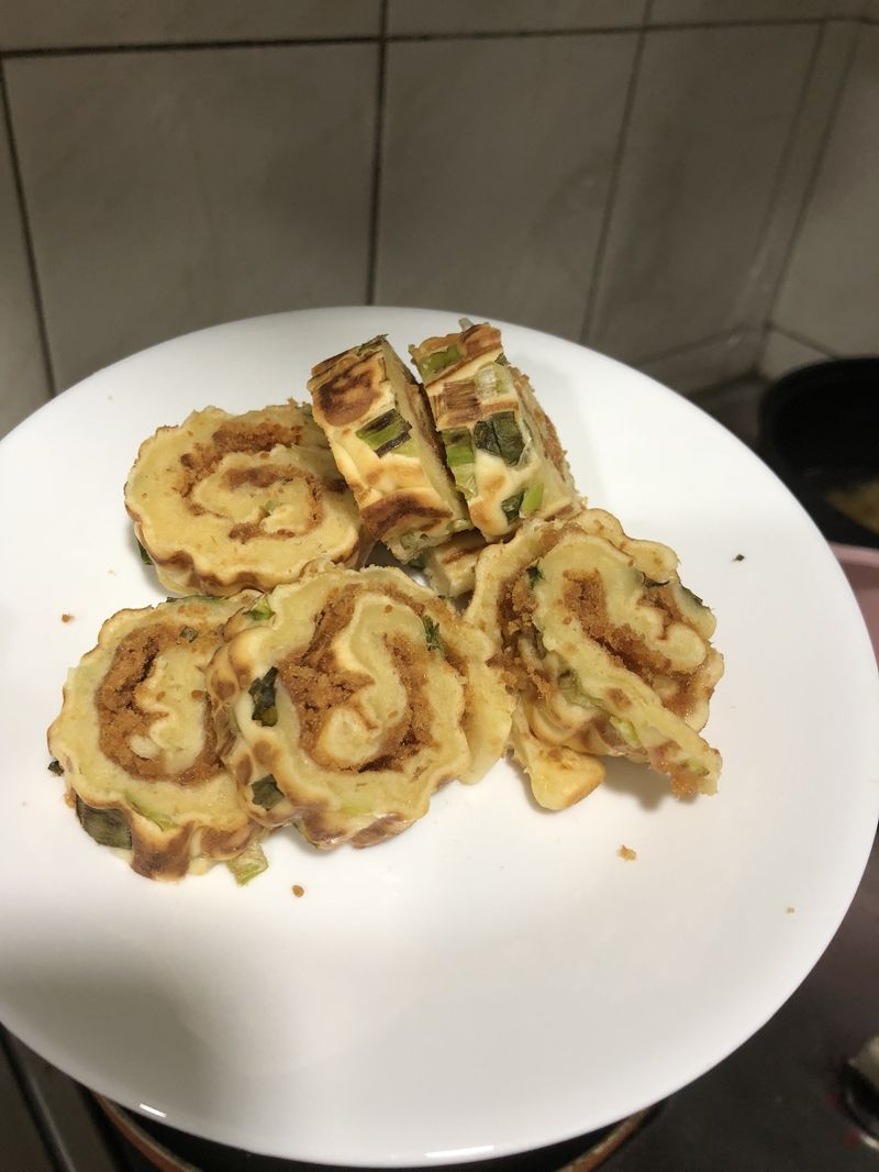 蔥花肉鬆蛋糕捲