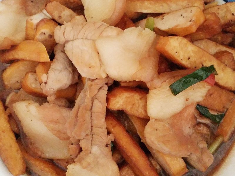 豬前腿炒豆干