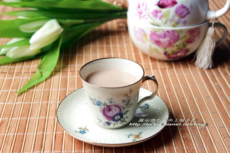 [趁熱品嚐]鍋煮蜂蜜奶茶