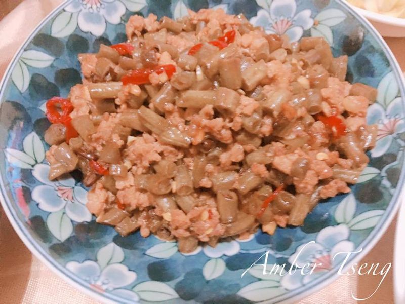 酸豇豆炒肉末~又酸又辣,停不下來