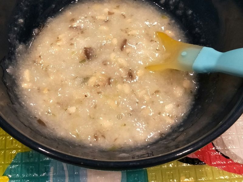 寶寶副食（8m）木耳魚片粥
