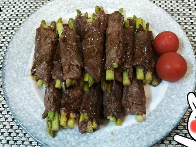 蘆筍牛肉捲