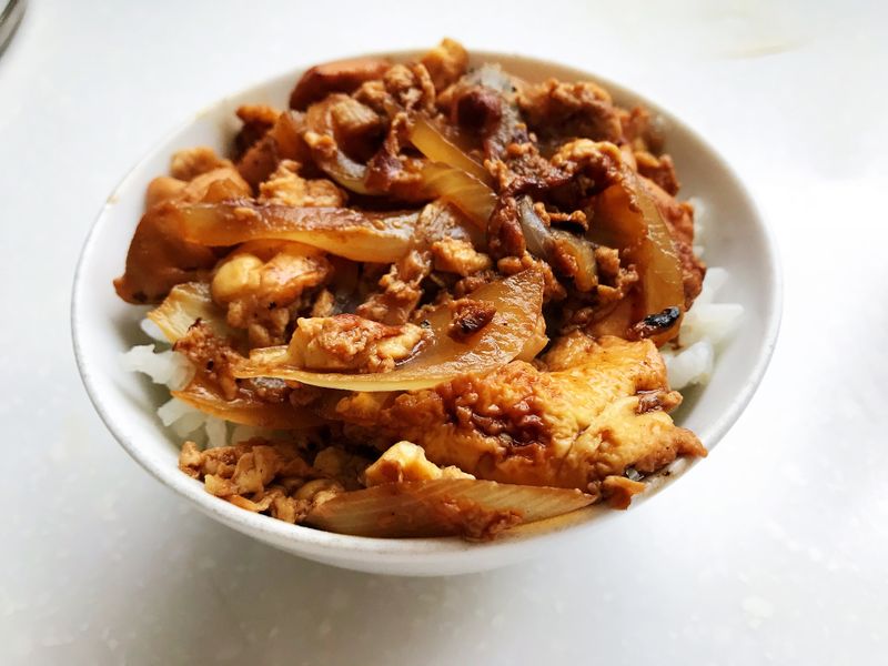 親子丼(滑蛋雞肉飯)
