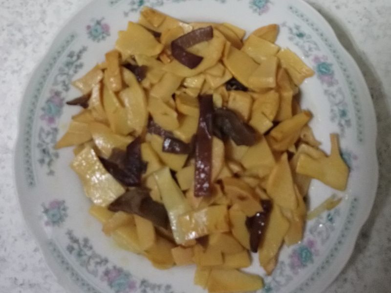 紅油悶筍