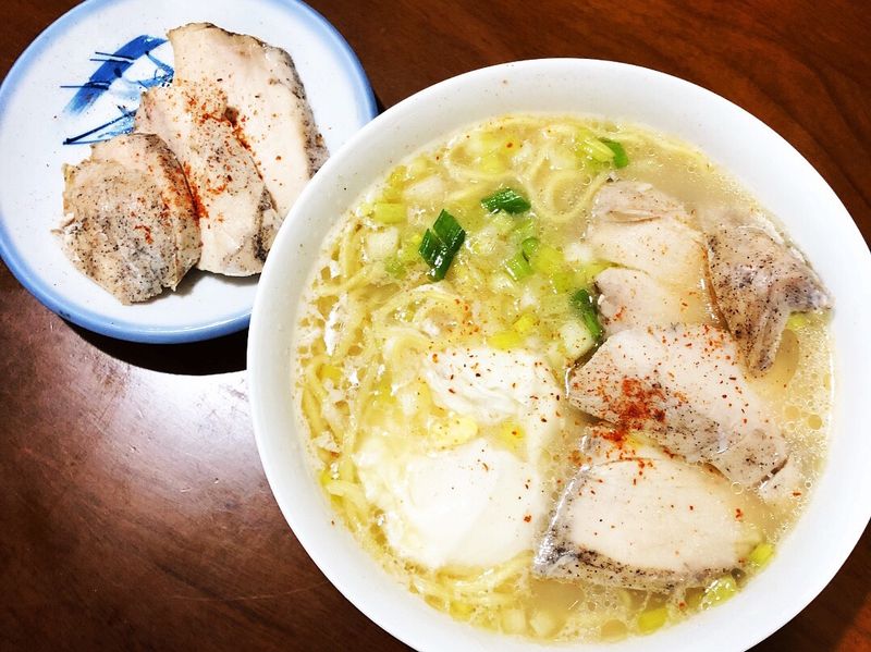 高蛋白「山頭火嫩雞拉麵」615卡
