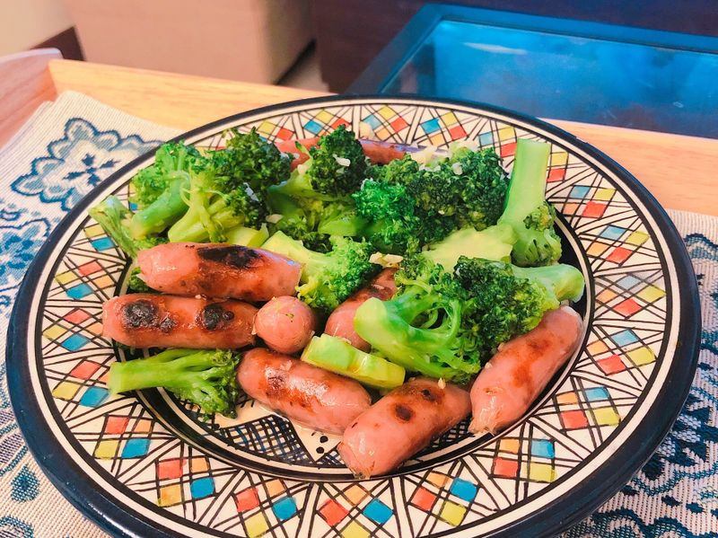 花椰菜小香腸