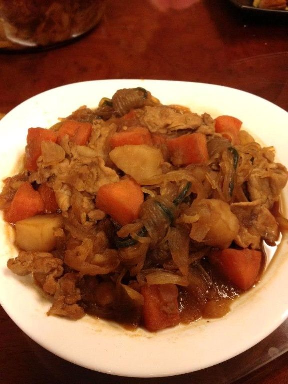【趁熱品嚐】馬鈴薯燉肉
