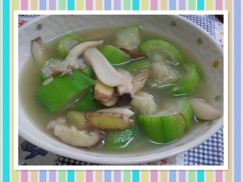 雙菇絲瓜湯