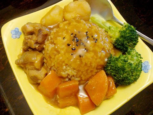 金黃色的美味■日式雞肉咖哩■