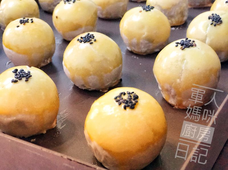 中秋必備👩🍳蛋黃酥