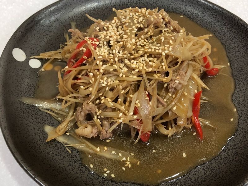 牛蒡炒肉