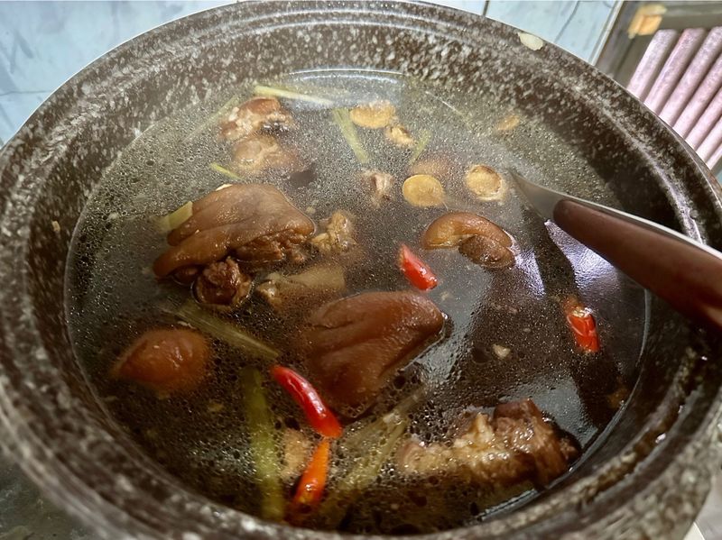 滷豬腳