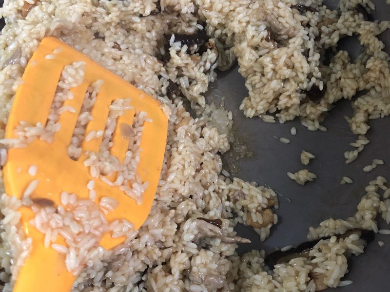 簡單炒油飯