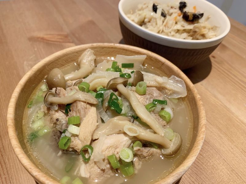 【寶寶食譜】雙蔥雞湯(洋蔥、青蔥)