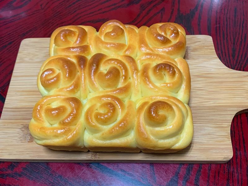 玫瑰奶香餐包
