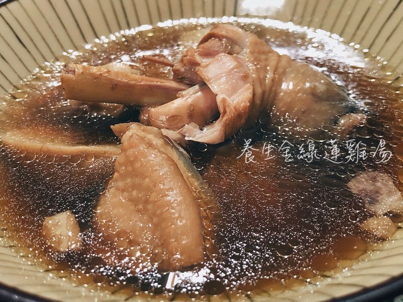 養生金線蓮雞湯