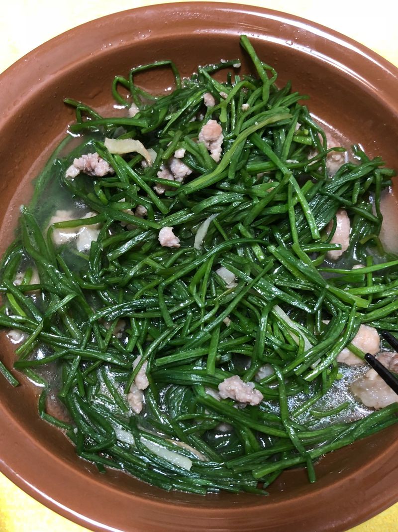 肉未炒水蓮