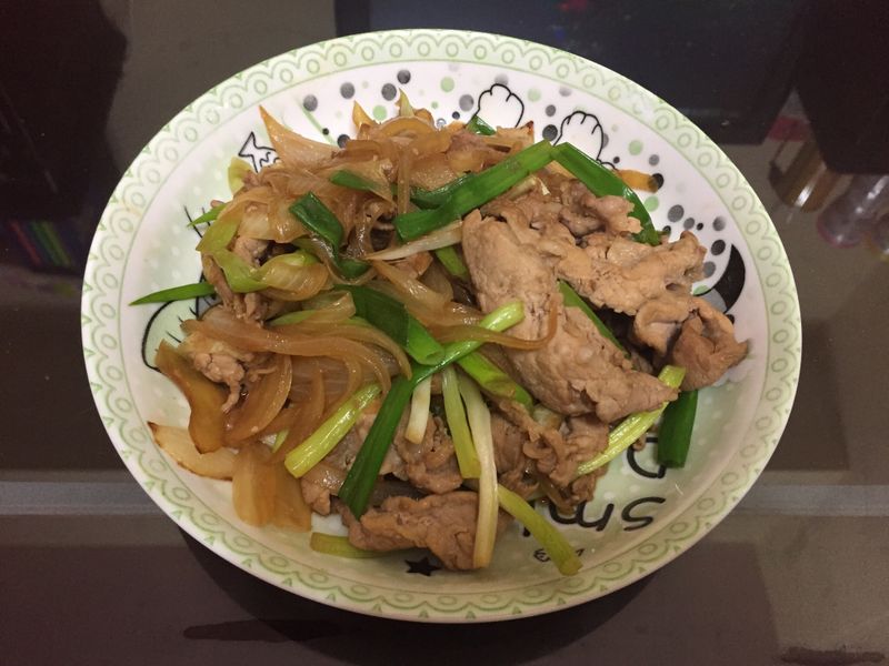 蔥爆豬肉