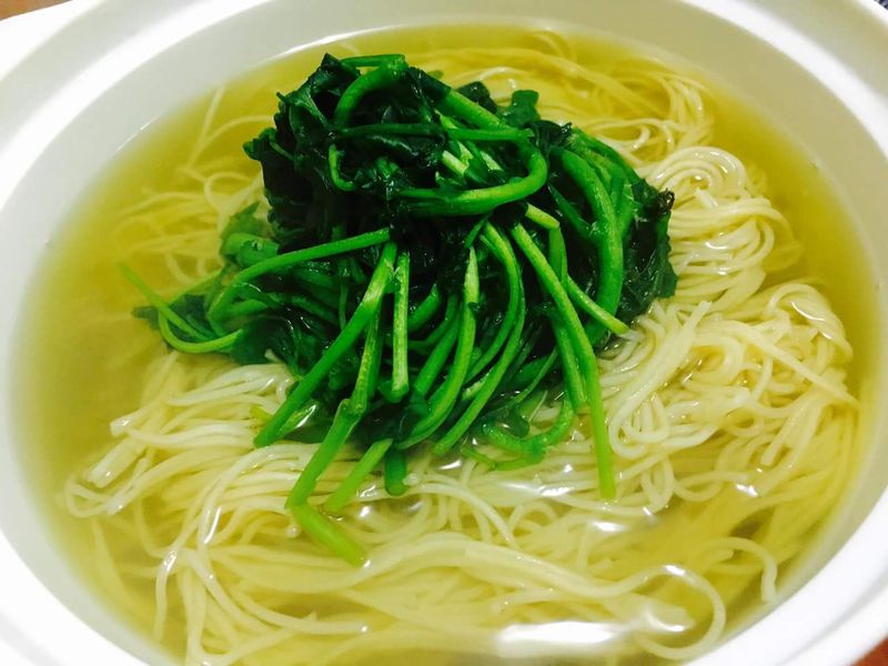 西洋菜瑤柱湯麵