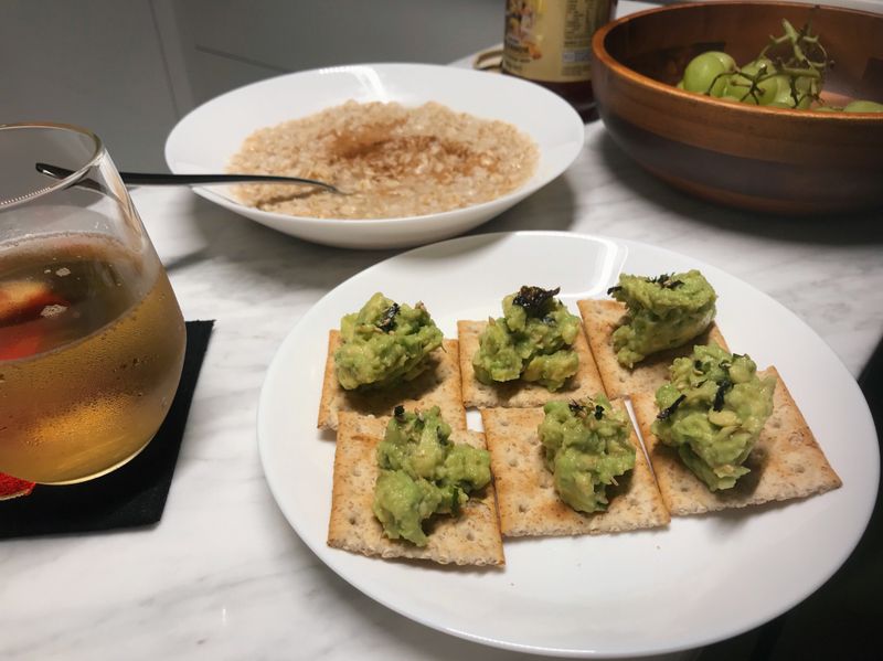 KELLY MADE.一口酪梨小點心