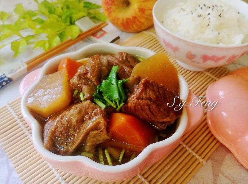 蘿蔔滷牛肋條(WMF快力鍋)
