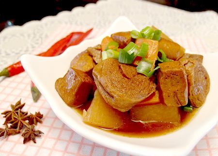 雙彩蘿蔔燉肉