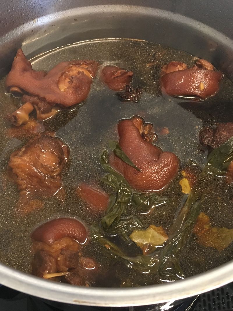 家常滷豬腳