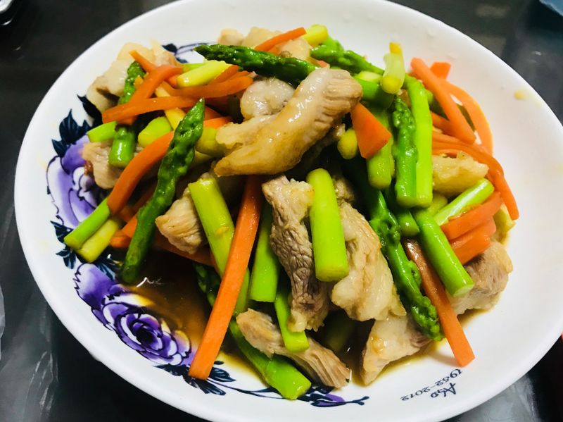蘆筍炒里肌